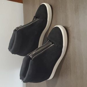 Coconuts By Matisse Wedge Sneaker Boot Size 6.5